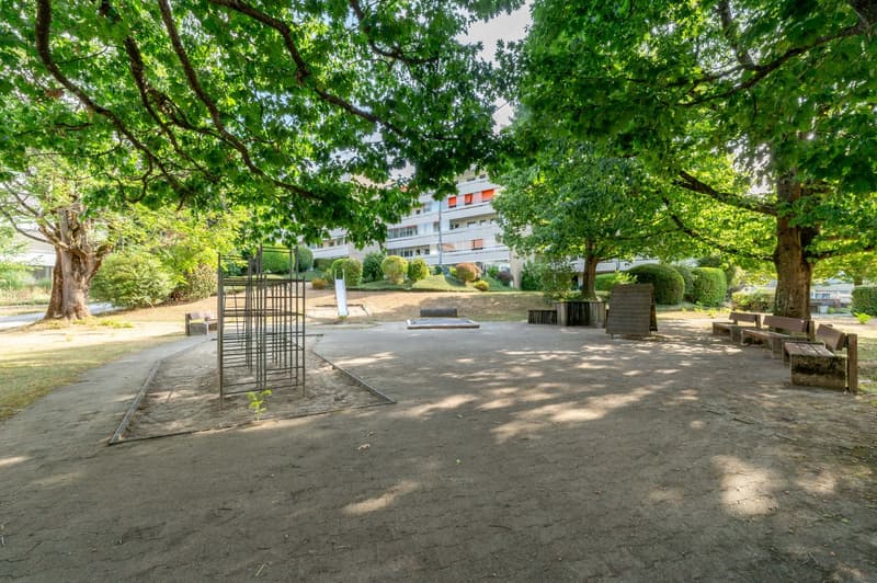 Charmante 3.5-Zimmer-Wohnung mit Balkon und schöner Aussicht in Baden (4)