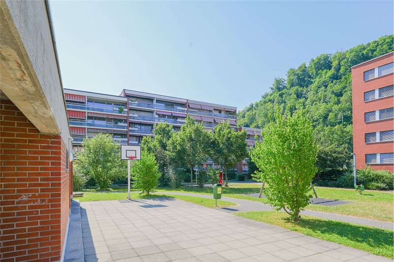 Vicino alla città e ben collegato ai trasporti pubblici (7)