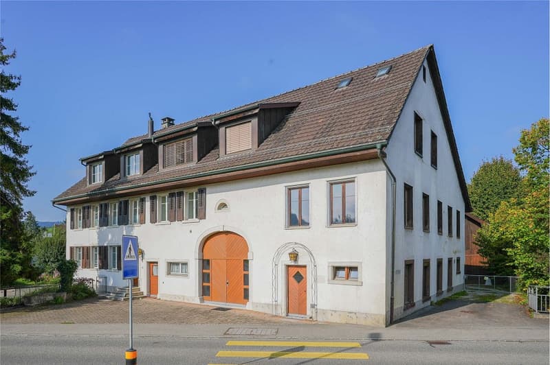 Locaux commerciaux 77 m2 - 135 m² dans un emplacement d'affaires idéal (2)