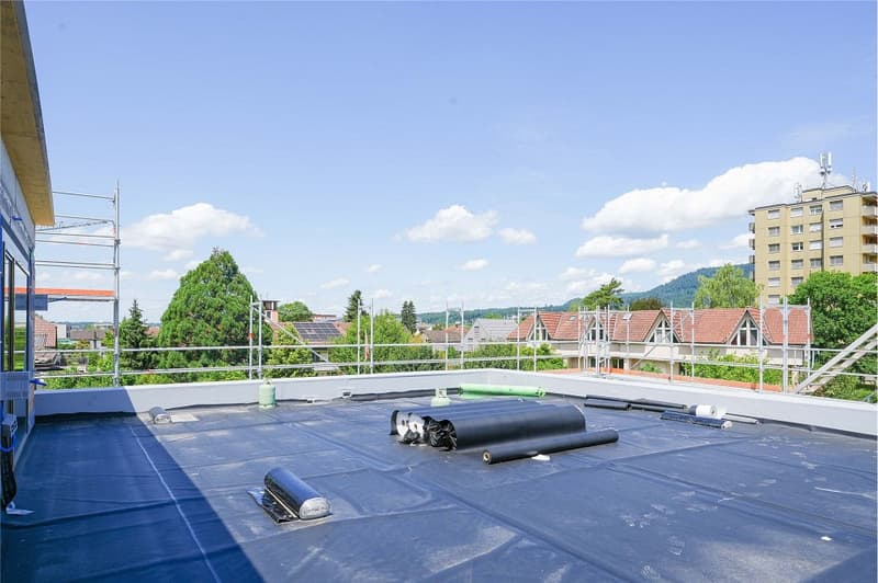 Interior design of your choice: 4.5 room attic apartment with 138 m2 NWF with terrace and balcony (9)