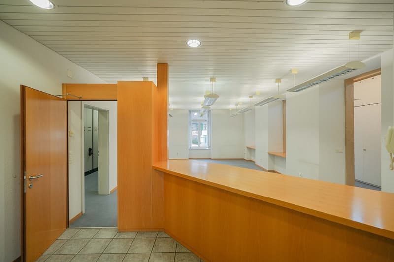Espaces de bureau représentatifs dans un emplacement facilement accessible (10)