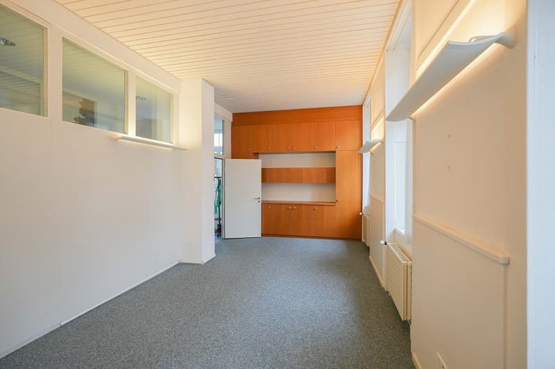 Repräsentative Büroräume an gut erreichbarer Lage (4)