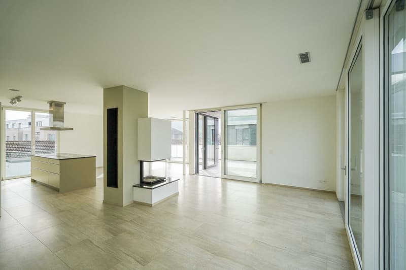 Godimento di vivere di classe eccezionale! Appartamento attico elegante di 4,5 locali in posizione centrale (13)