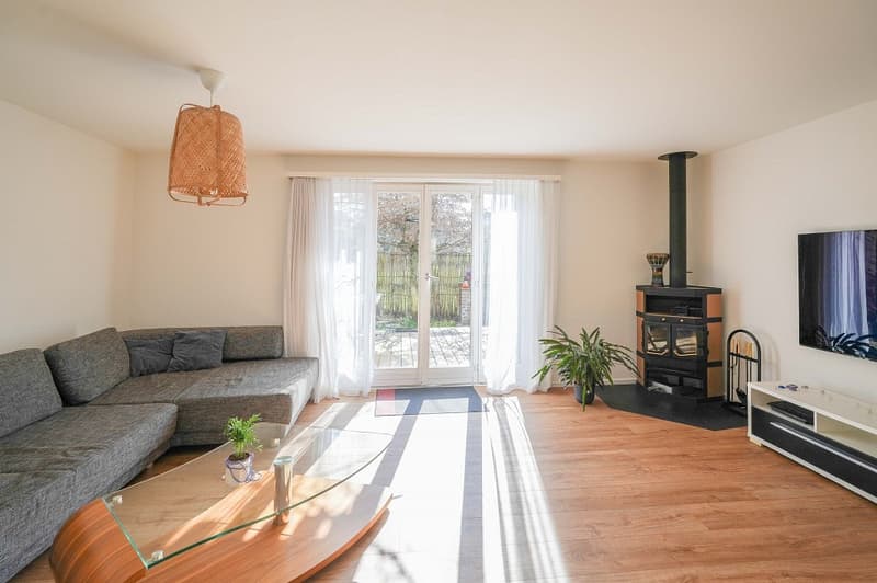 Right in the center - and yet so quiet: 5.5 room corner single-family house (2)