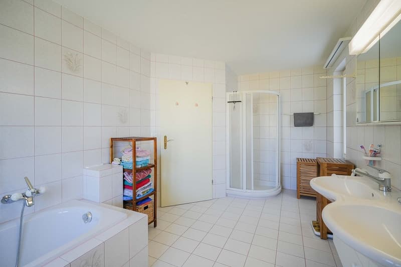 Right in the center - and yet so quiet: 5.5 room corner single-family house (7)