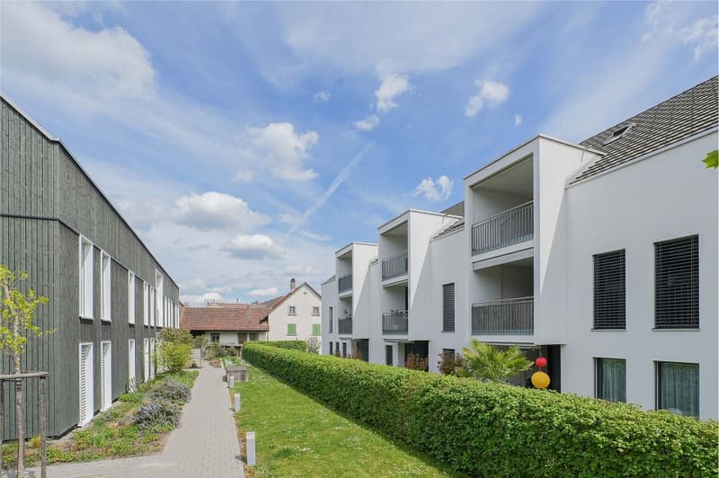 Quiet and well-maintained: 2.5 room attic apartment with gallery (7)