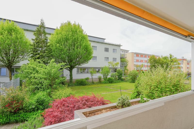 Hell, friendly and ideally central: 3.5 room apartment near shopping and recreation (4)