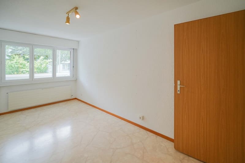 Hell, friendly and ideally central: 3.5 room apartment near shopping and recreation (7)