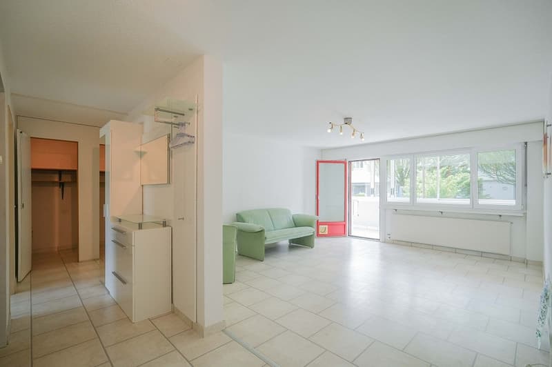 Hell, friendly and ideally central: 3.5 room apartment near shopping and recreation (13)