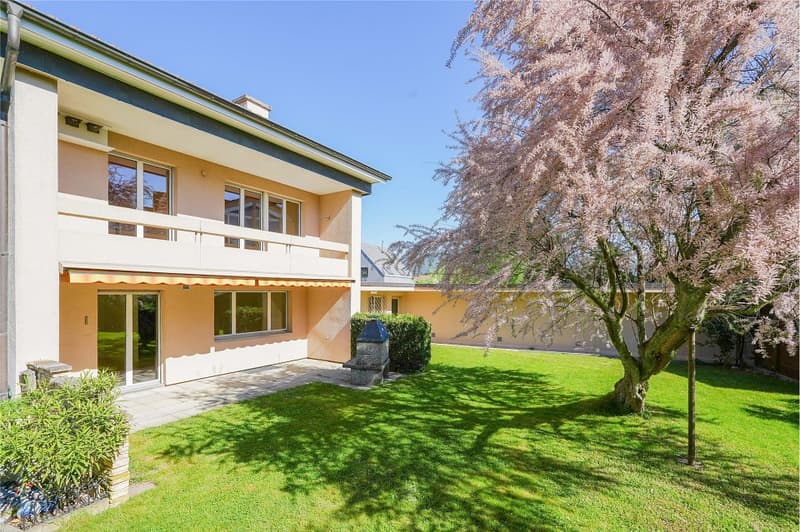 Charming living in a park-like environment: 4.5 room corner row house (expandable) (2)
