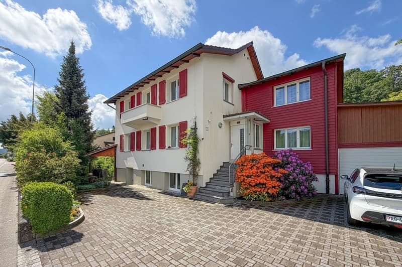 Maison unifamiliale avec annexe et grand jardin (1)