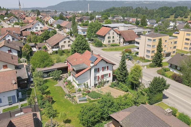 Maison unifamiliale avec annexe et grand jardin (10)