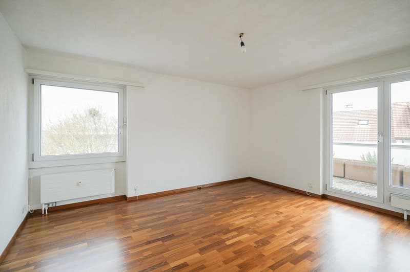 Spacious 5.5-room attic apartment in a sunny, central location (13)