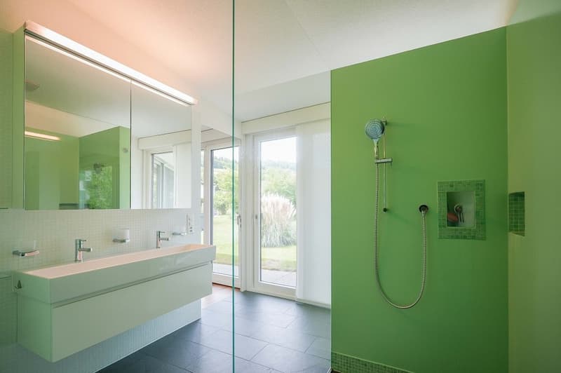 Wohlfühloase am Rhein: Grosszügiger Bungalow für Geniesser (11)