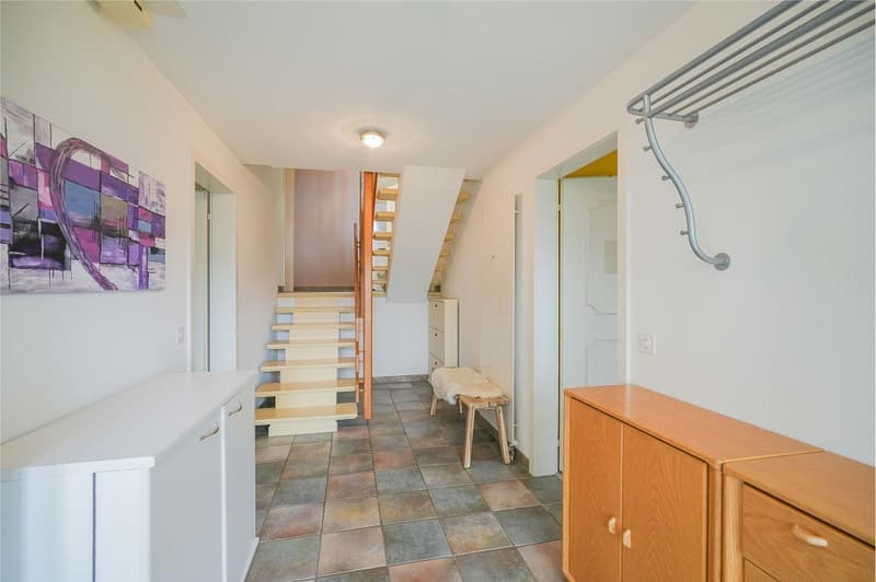An bester Lage: 6.5-Zimmer-EFH mit überzeugendem Raumangebot (6)