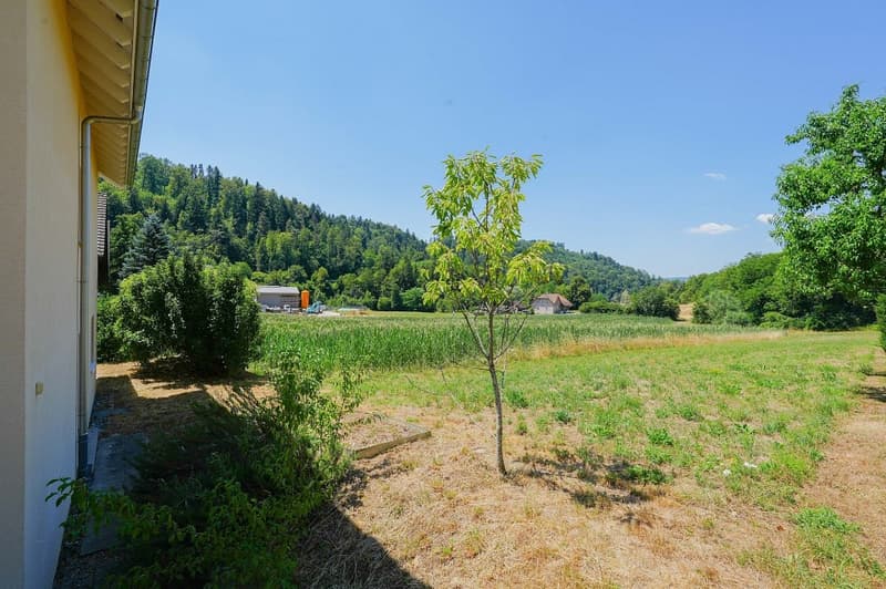 Spacious 7.5 room single-family house on the edge of the building zone (11)