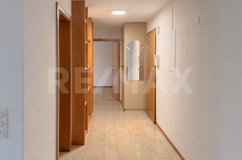 Top zentrale Lage: 3.5 Zimmer-Wohnung im 2. OG (4)