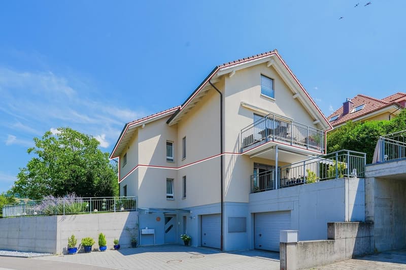 Zentral und grosszügig wohnen: 4.5 Zimmer-Maisonettewohnung (1)