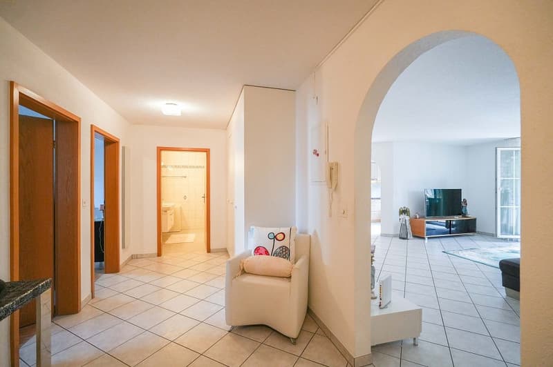 Gepflegte 4.5 Zimmer-Wohnung mitten im Dorf (11)