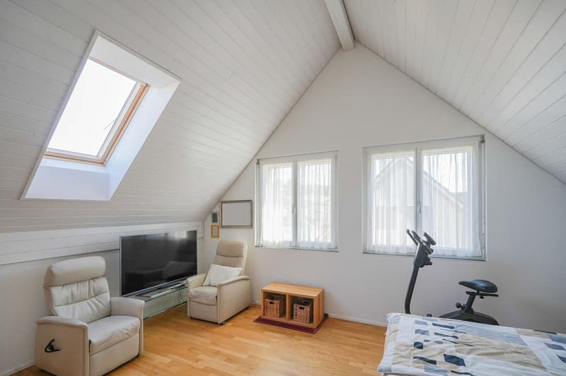 Grosszügig wohnen auf zwei Etagen - 5.5 Zimmer-Maisonettewohnung (7)