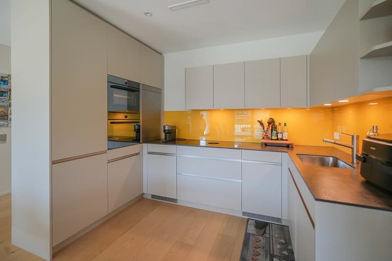 Zeitgemässer Wohngenuss - tolle Lage: 2.5 Zimmer-MINERGIE-Wohnung, 1. OG mit Lift (6)