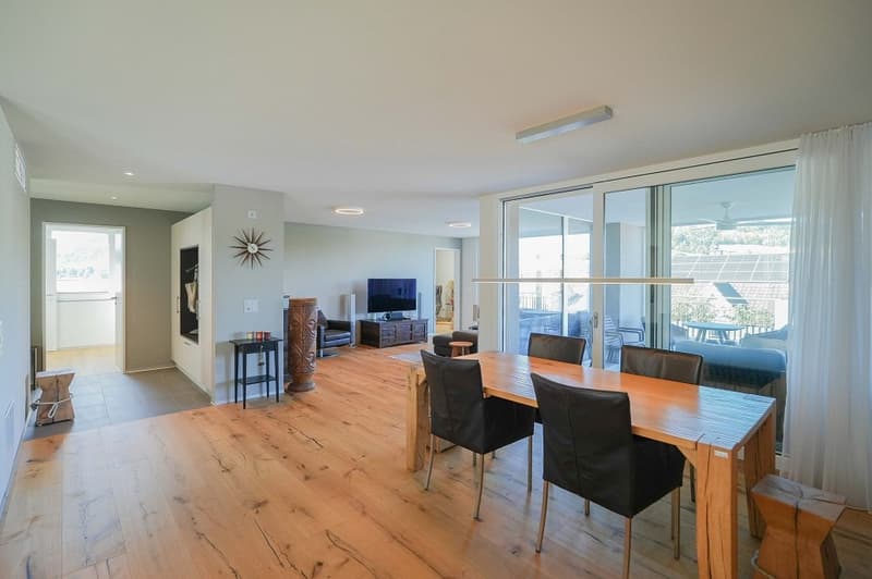 Schöner Wohnen! Klimatisierte 5.5 Zimmer-Terrassenwohnung (8)