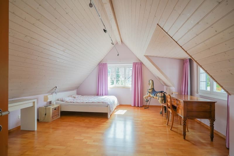 Repräsentative 7.5 Zimmer-Landhaus-Villa an bester Lage (10)