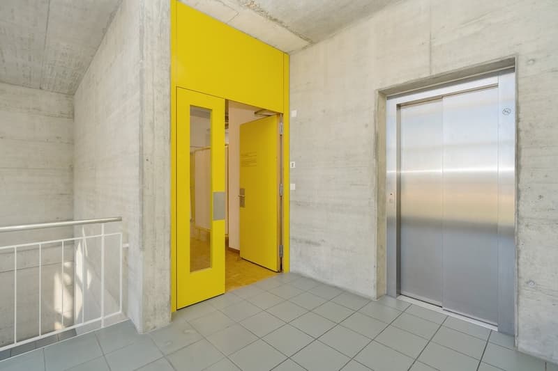 Eingang_und_Lift.jpg