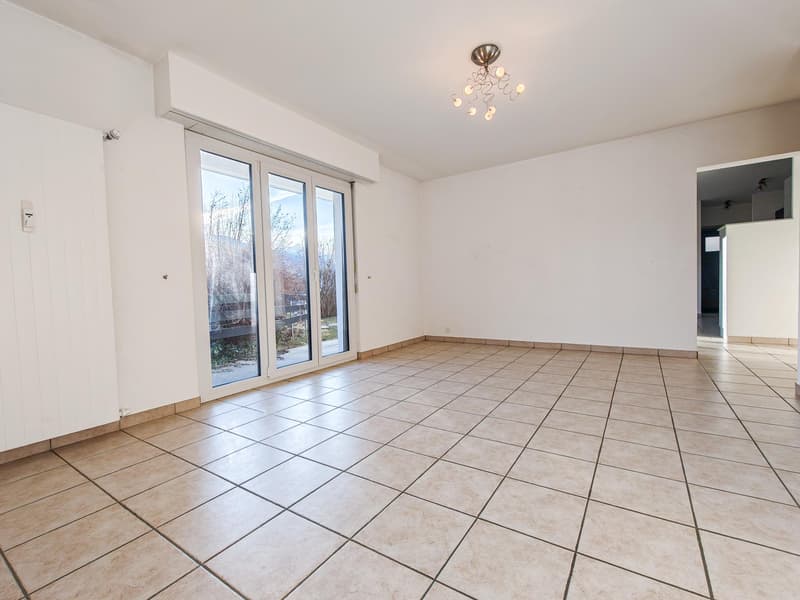 Large 3.5-Room Apartment of 100 m² with Garden ? Close to Crans-Montana (2)