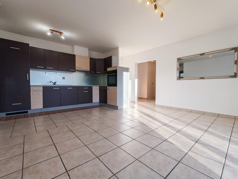 Large 3.5-Room Apartment of 100 m² with Garden ? Close to Crans-Montana (4)