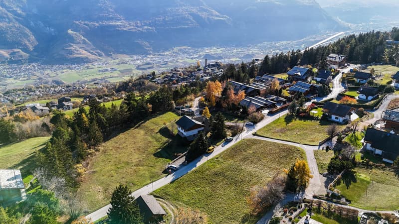 Luxurious 4.5-room chalet in Crans-Montana on plan (with building permit) (8)