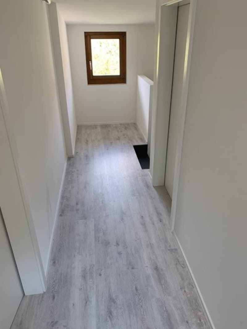 Charming 4.5-room single-family house in a quiet location in Zuzgen (9)