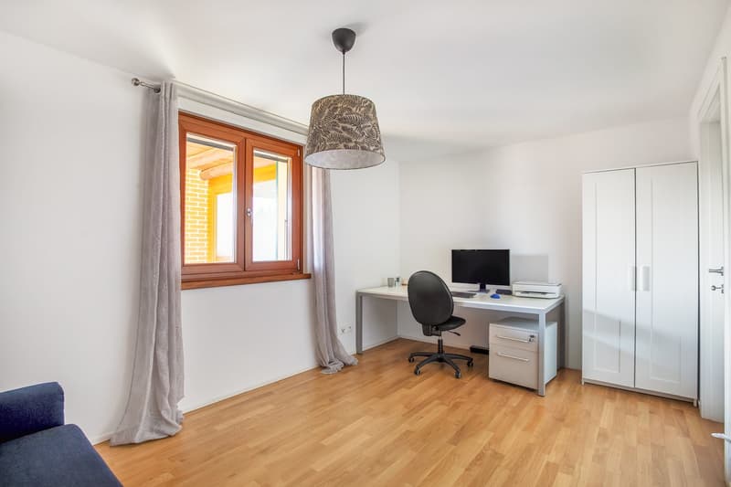 Großes 3.5-Zimmer-Wohnung im Zentrum von Stabio (9)