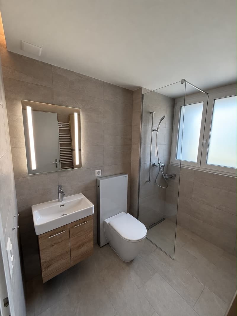 Appartement lumineux de 3 pièces avec balcon à Môtiers / Val-de-Travers (1)
