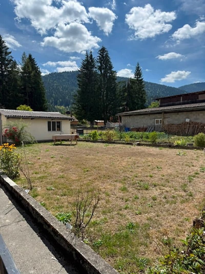 Appartement lumineux de 3 pièces avec balcon à Môtiers / Val-de-Travers (9)