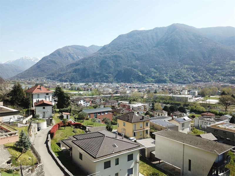 Villa in privileged position with castle view (5)
