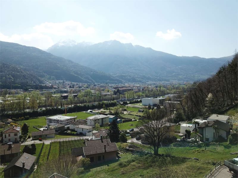 Villa in privileged position with castle view (7)