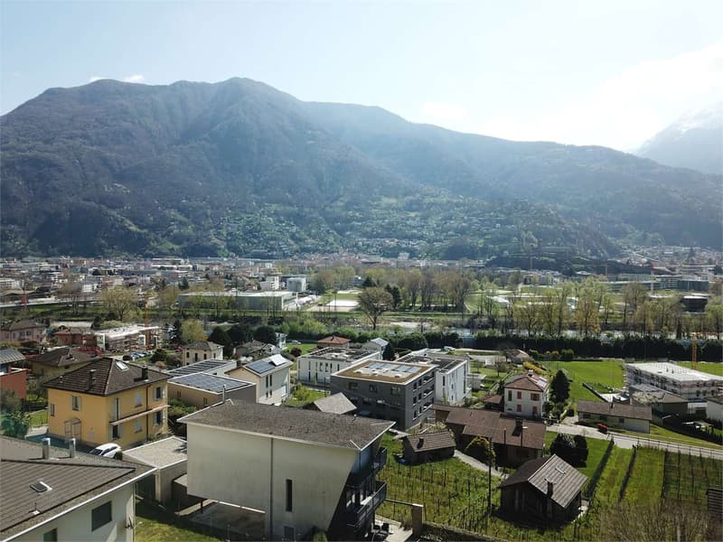 Villa in privileged position with castle view (6)
