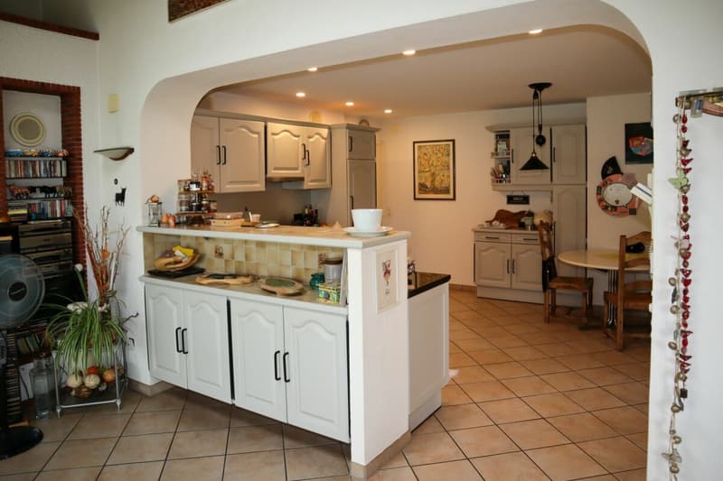 Vaste maison de famille 6 1/2 pièces avec petite annexe (12)