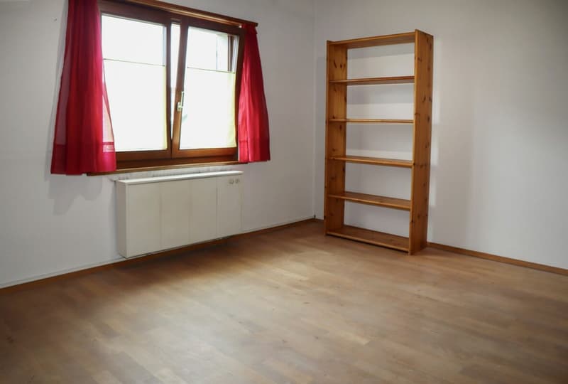 6 - Bedroom Single-Family House in a Very Quiet and Sunny Location (18)