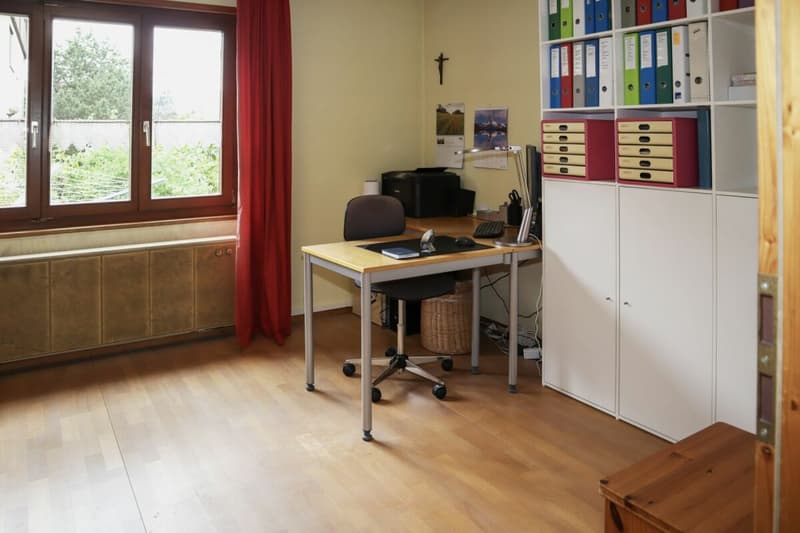 Emplacement très calme et ensoleillé : maison unifamiliale de 6 pièces (14)