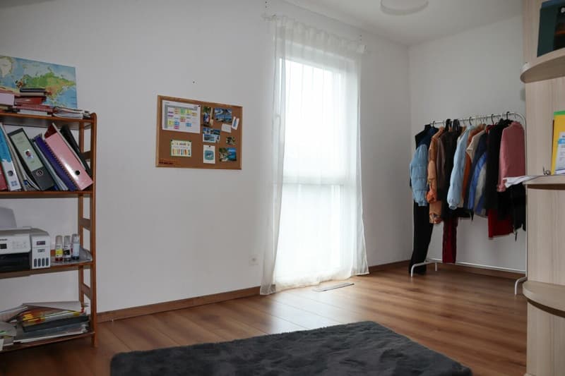 6 1/2 Zimmer Einfamilienhaus mit zusätzlicher 2-Zimmer Einliegerwohnung (rollstuhlgängig) an sehr ruhiger und sonniger Lage (18)