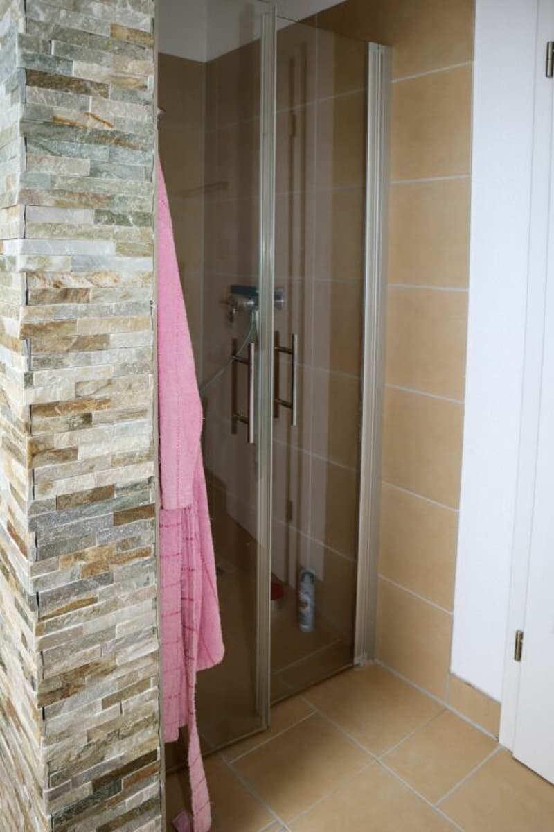 6 1/2 Zimmer Einfamilienhaus mit zusätzlicher 2-Zimmer Einliegerwohnung (rollstuhlgängig) an sehr ruhiger und sonniger Lage (16)
