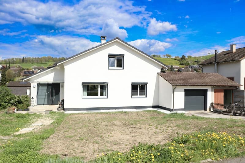 ruhig und sonnig: 4,5 Zimmer-Einfamilienhaus an bester Lage (2)