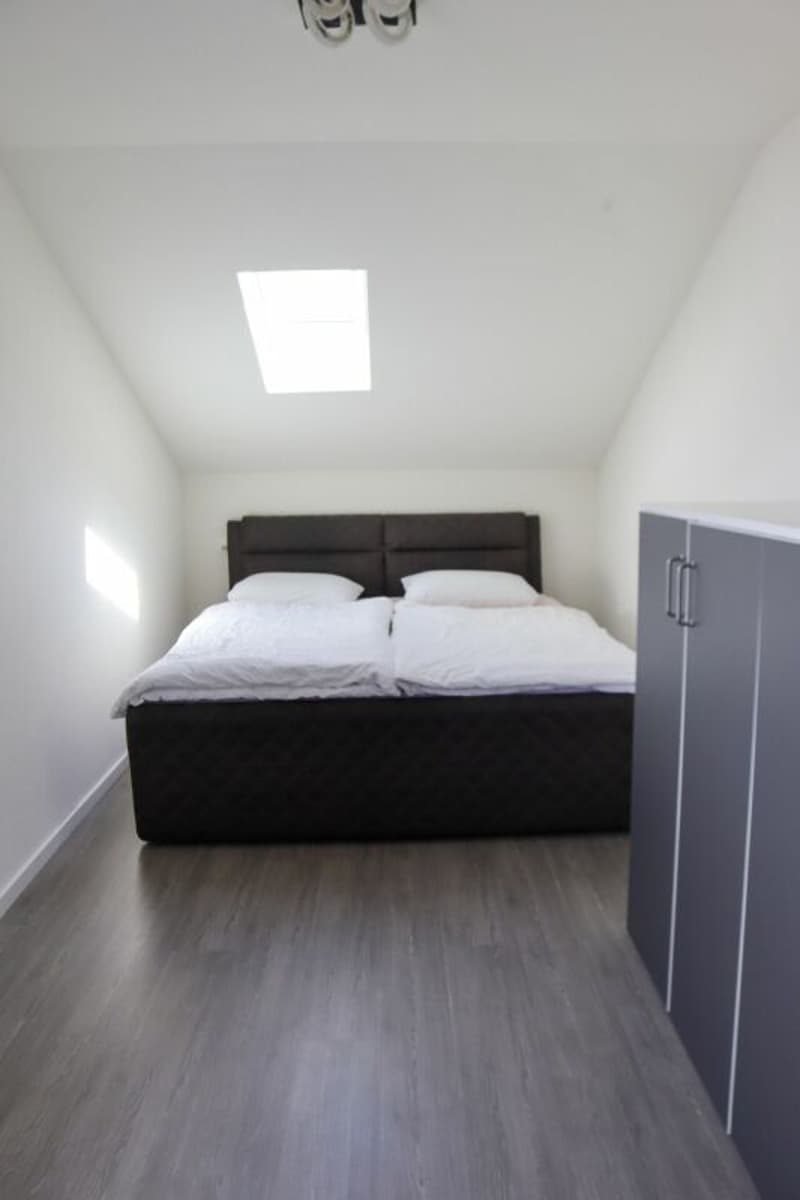 ruhig und sonnig: 4,5 Zimmer-Einfamilienhaus an bester Lage (12)