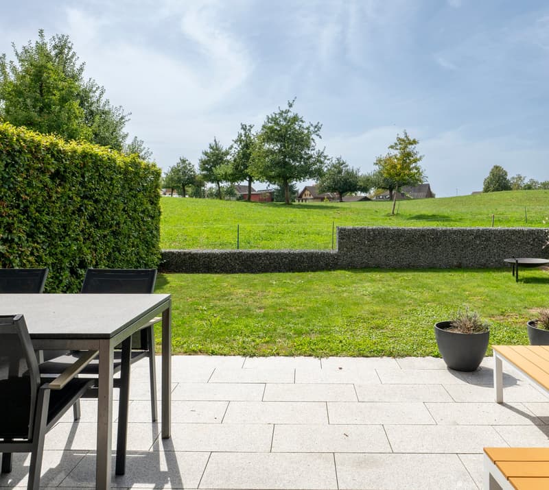 Modern Corner Semi-Detached House with Endless Views (2)