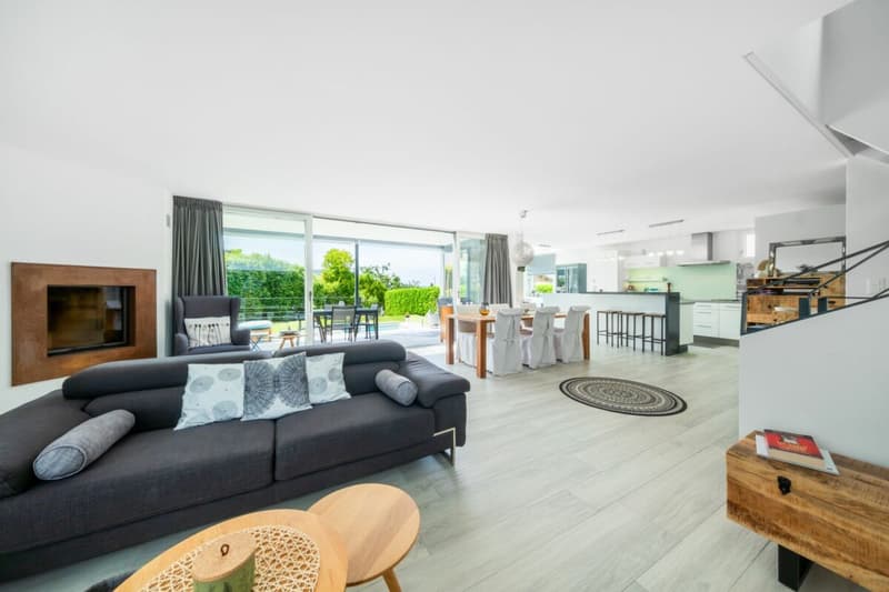 Prächtige Einzelvilla mit 6,5 Zimmern und Swimmingpool (5)