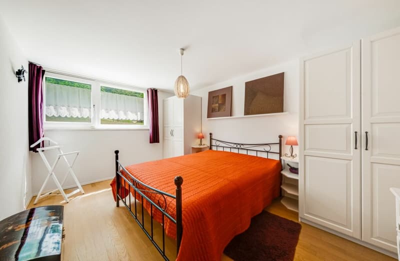 Prächtige Einzelvilla mit 6,5 Zimmern und Swimmingpool (12)