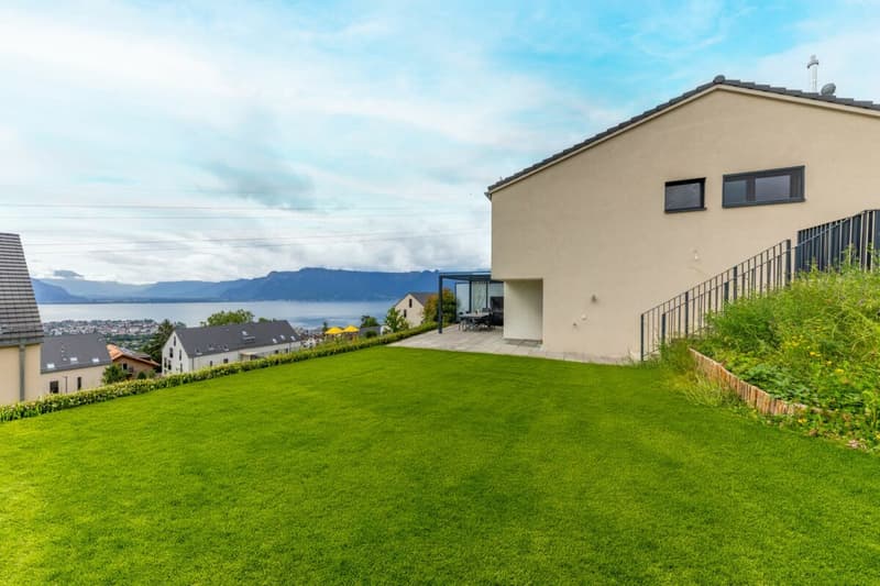 Herzlicher Empfang garantiert, Prächtige 5.5-Zimmer-Villa in Jongny (1)