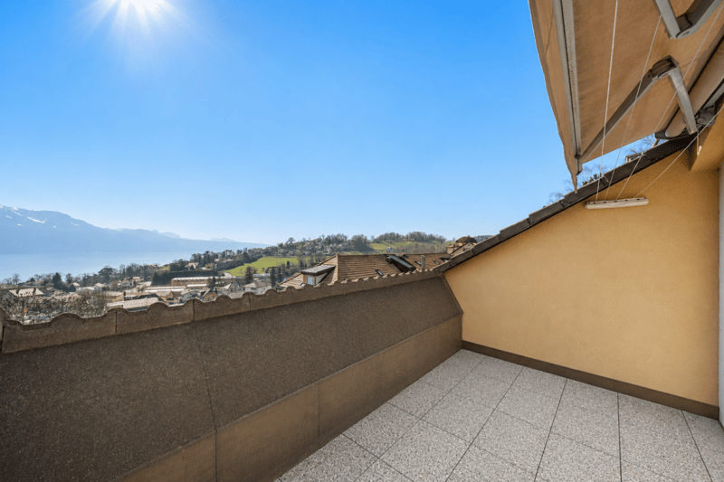Appartement de 3,5 pièces avec une magnifique vue sur le lac et les montagnes ! (2)